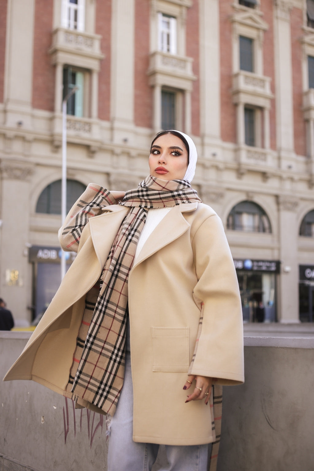 Beige Wool Coat with Burberry-Style Details