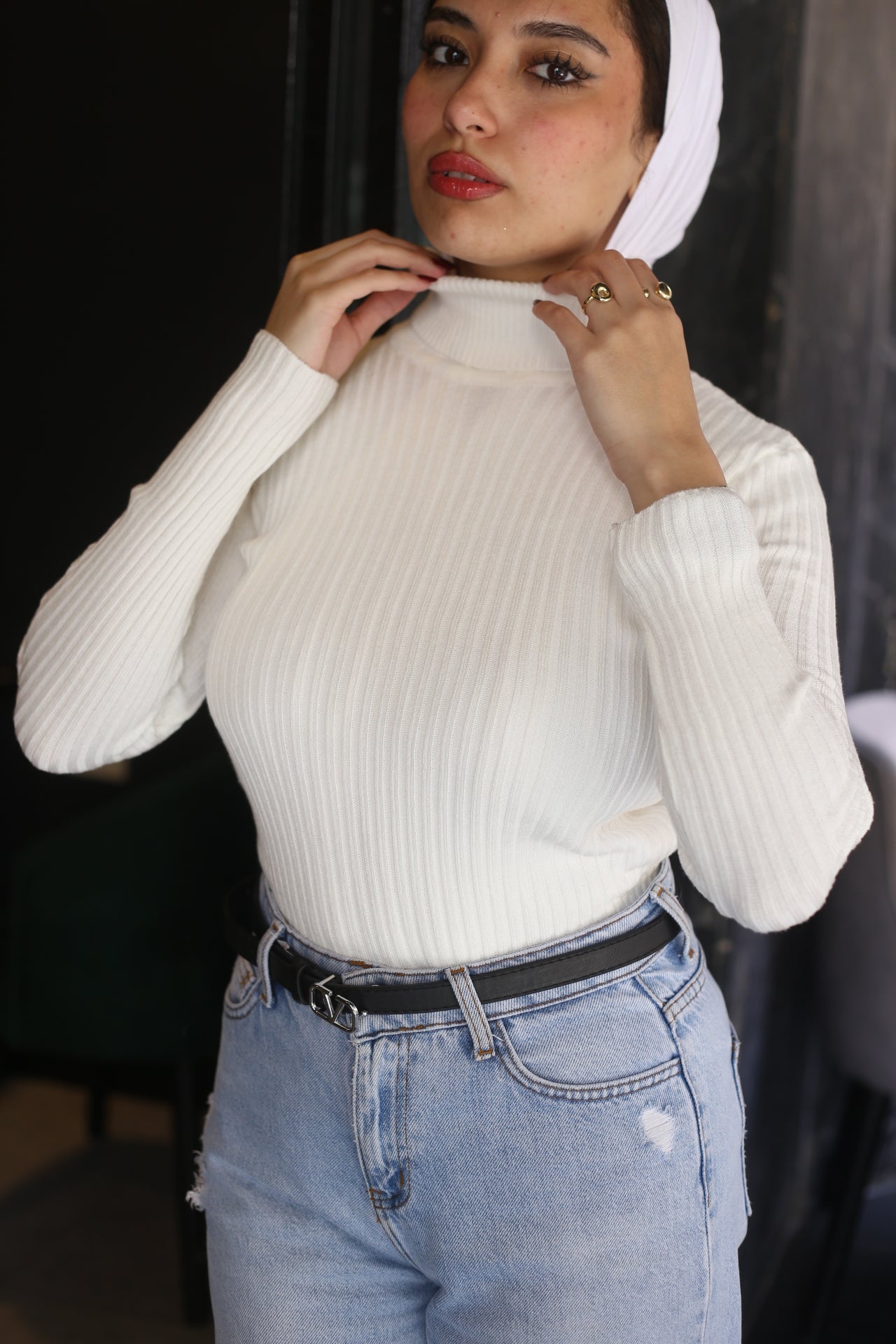 White Knit Basic Pullover